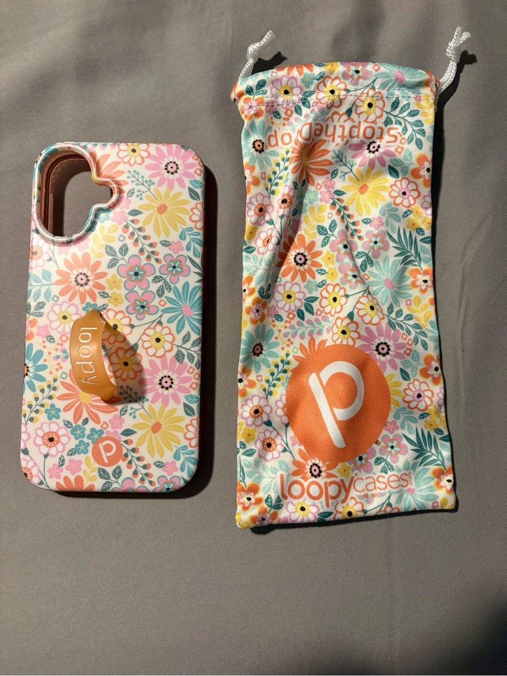 iPhone 16 Loopy Case with Loop & Bag